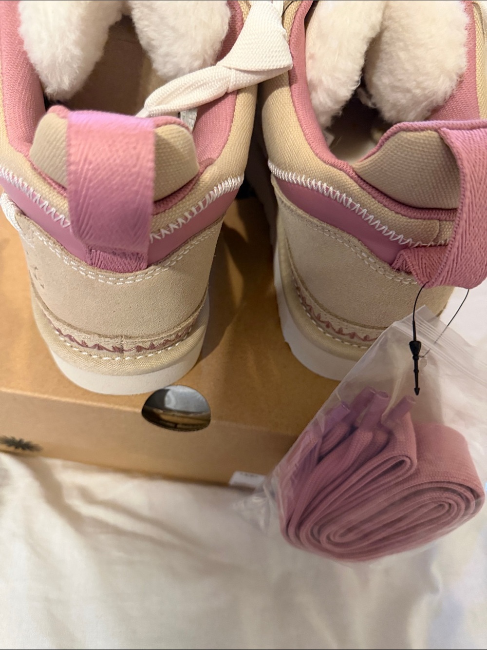 UGG lowmel Meadow Tan Sneakers with Pink Lining and White Laces - Picture 2 of 7
